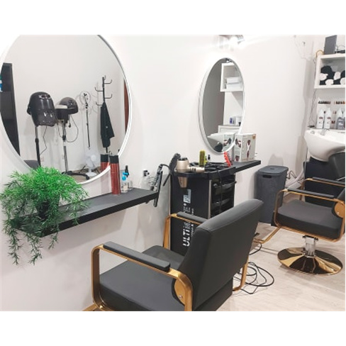 Corte e Brushing com Lavagem | Algés Corte + Brushing + Lavagem