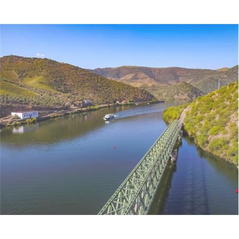 Cruzeiro Porto-Régua-Porto para Dois com Almoço a Bordo | Descida de Barco | R