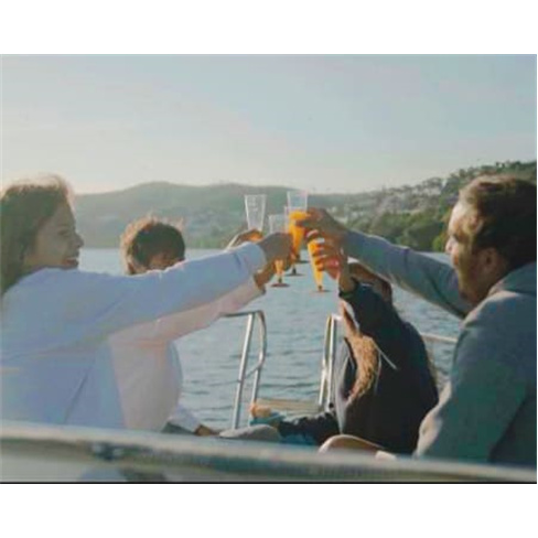 Iate no Douro p/ 8 | Atalaia Gold: 2hn(37 caracteres, incluindo espaços)
