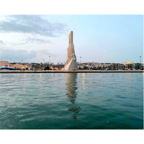 Passeio de Barco no Tejo com Champanhe a Bordo | 2 Horas | Bubble Sea Events Pas