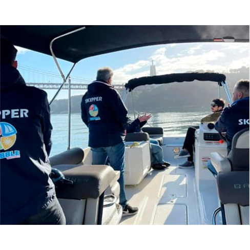 Passeio de Barco no Tejo com Champanhe a Bordo | 2 Horas | Bubble Sea Events Pas
