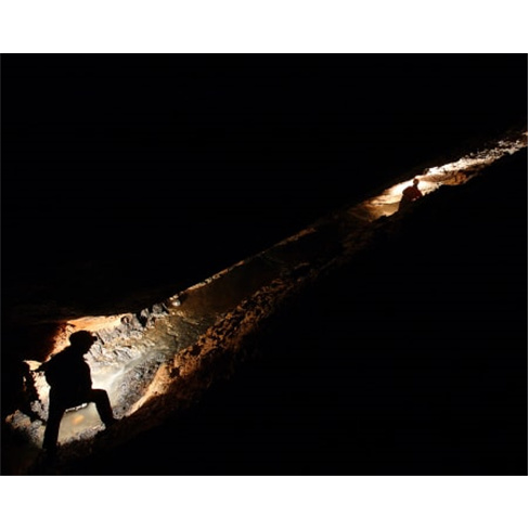 Bem-Vindo à Espeleologia! 3...ra na Serra da Arrábida Experiência para 4 Pess