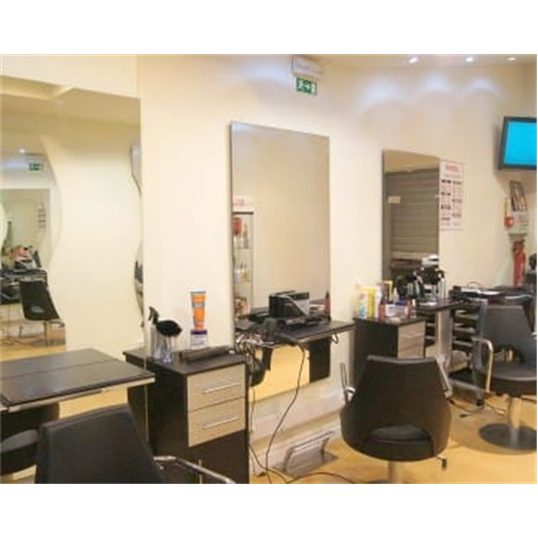 Cabelo Lindo e Saudável! Coloração de Raiz + Corte + Brushing | Moises Cabele