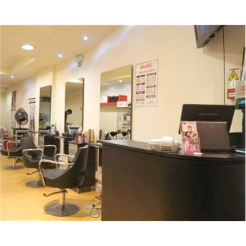 Cabelo Lindo e Saudável! Coloração de Raiz + Corte + Brushing | Moises Cabele