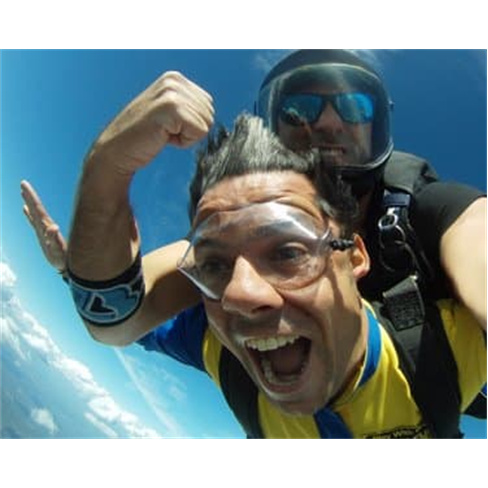 Salte Tandem, Realize o Sonho de Voar a 4000 Metros! (55 caracteres)