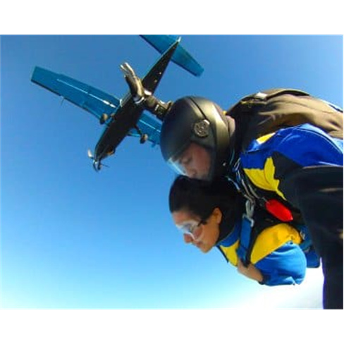 Salte Tandem, Realize o Sonho de Voar a 4000 Metros! (55 caracteres)