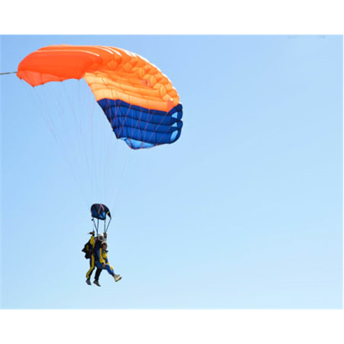 Salto Tandem! Pelos Céus do...| Skydive Porto - Braga Salto Tandem a 5000 Metro