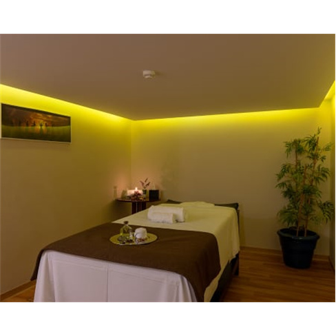 Circuito de Águas + Massagem & Facial Express no Satsanga Wellness Náutico | A
