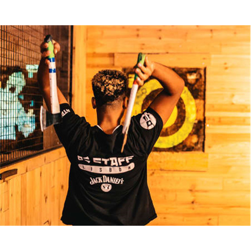 Clube do Machado no LX Factory | Experiência USAxe para 1 Pessoa | Até 4 - 1h