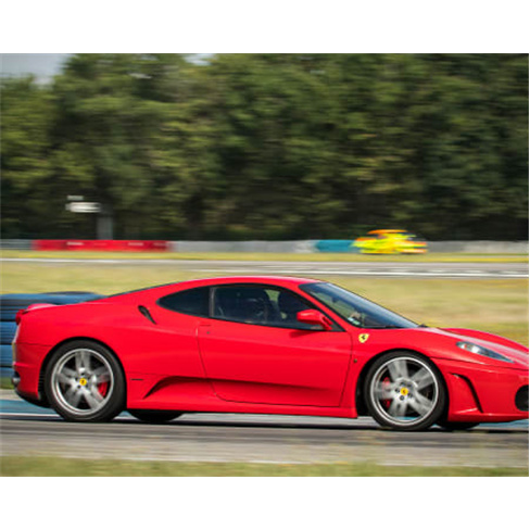 Experiência de Co-Piloto num Ferrari F430 | Autódromo de Braga 6 Voltas
