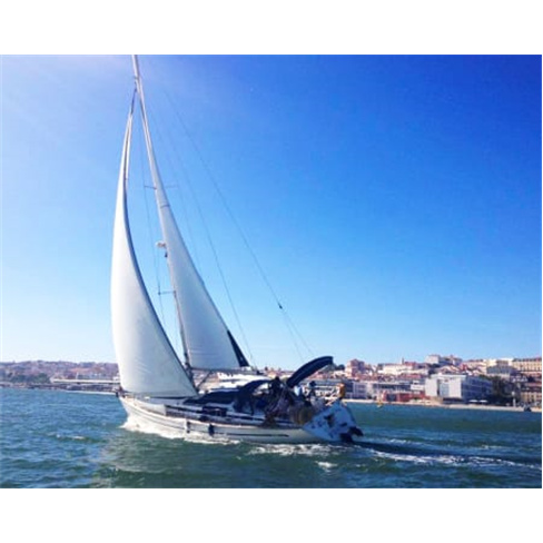 Passeio de Veleiro no Tejo com Welcome Drink | 2 Horas | Lisboa Passeio de Velei