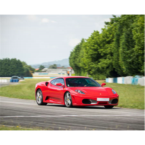 Ao Volante de um Ferrari F430 | Circuito de Braga 6 Voltas