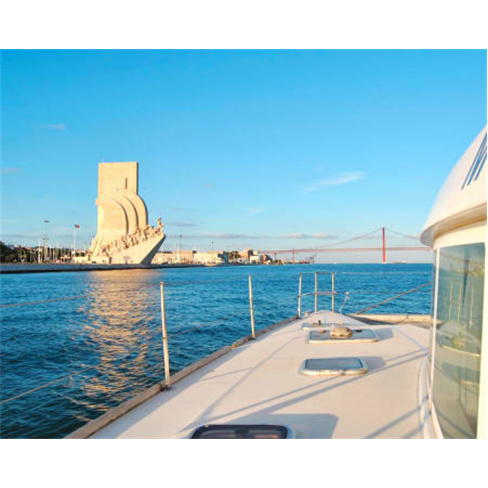 Passeio de Veleiro no Tejo com Welcome Drink | 2 Horas | Lisboa Passeio de Velei