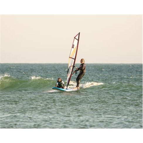 Aula de Windsurf Privada | ...urf School - Matosinhos Experiência para 2 Pessoa
