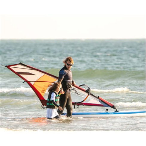 Aula de Windsurf Privada | ...urf School - Matosinhos Experiência para 2 Pessoa
