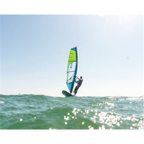 Aula de Windsurf Privada | ...urf School - Matosinhos Experiência para 2 Pessoa