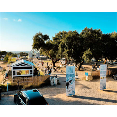 Visita à Vila do Gin: Parque de Gin Mundial! Bilhete Adulto Santiago Cacém.