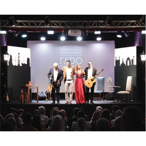 Fado In Chiado | Espectáculo de Fado ao Vivo no Coração de Lisboa Bilhete par