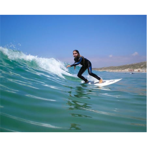 Aula em Grupo | 1h30 | Noah...Skate - Cascais Aula de Surf em Grupo | Época Alt