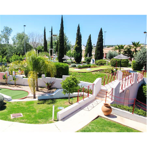 Family Golf Park - Vilamour... Percursos de Minigolfe | Julho e Agosto | Crianç