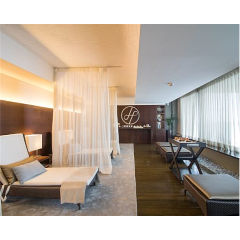 Massagem de Relaxamento | Holmes Place Spa | 9 Locais à Escolha