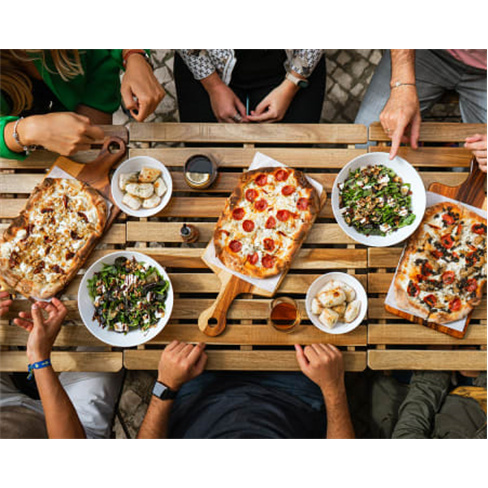Entradas, Pizzas e Bebida para Dois em Telheiras | Nostra Pizza