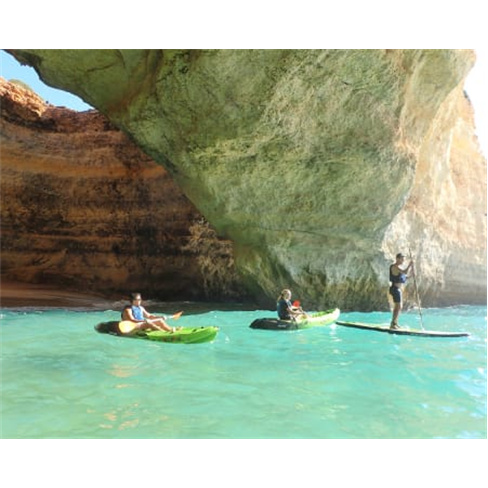 Passeio de Caiaque ou Stand Up Paddle pelas Grutas de Benagil | Diversão no Alg
