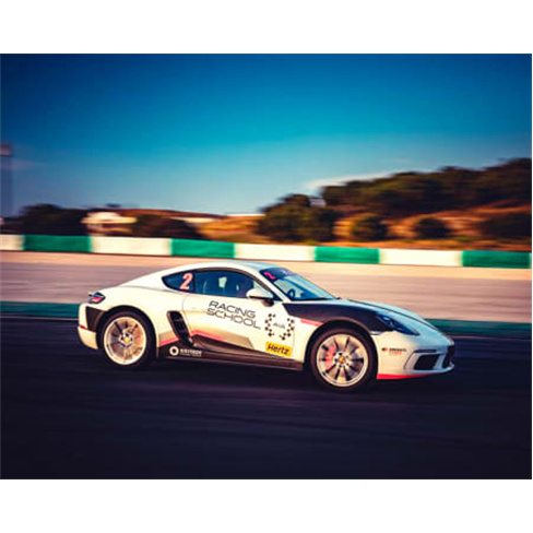 Condução de 3 Carros de Corrida no Autódromo Internacional do Algarve | Type