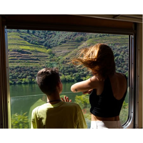 Cruzeiro Rio Douro + Almoço em Restaurante Regional Adultonn(53 caracteres)
