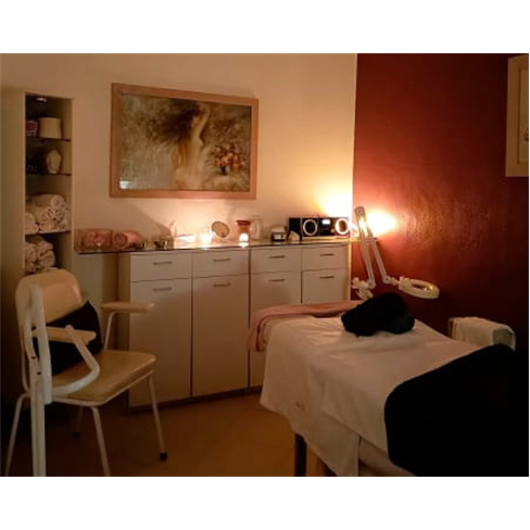Elixir de Beleza! Massagem Relax Localizada & Mini Facial | Hair Solution - Benf