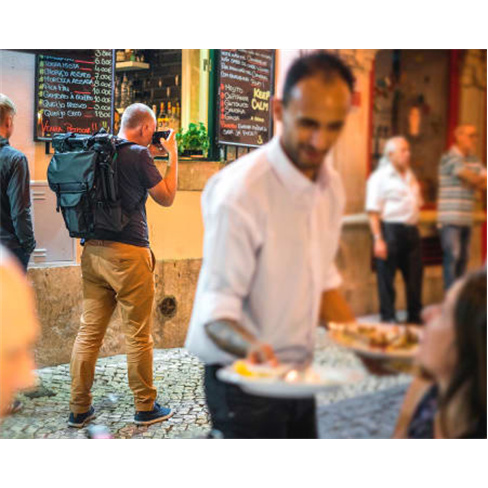Noite de Fado em Alfama | Jantar e Espectáculo na Casa de Fados Alfama Grill