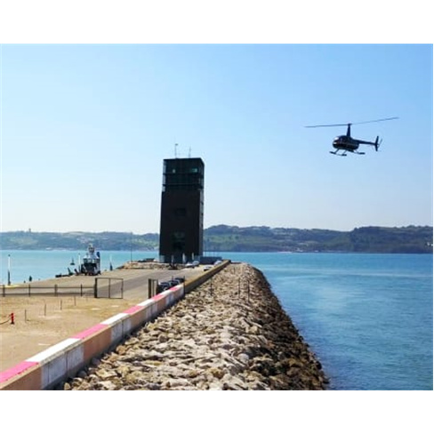 Voo de Helicóptero Privado | 20 Minutos | Rota Premium Estoril e Cascais | Lisb