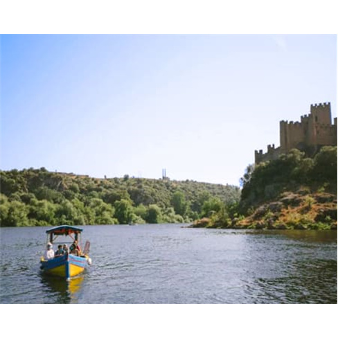 Tour em Vila Nova da Barqui...o de Interpretação Templário e Castelo de Almou