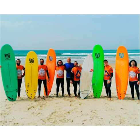 Aula de Surf na Praia da No...rfing Hut - Costa de Caparica Aula de Surf Privada