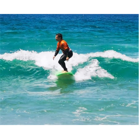 Aula de Surf na Praia da No...rfing Hut - Costa de Caparica Aula de Surf Privada