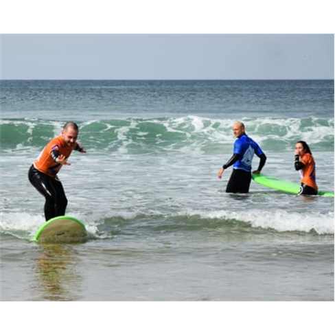 Aula de Surf na Praia da No...rfing Hut - Costa de Caparica Aula de Surf Privada