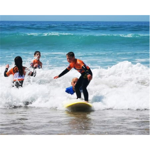 Aula de Surf na Praia da No...rfing Hut - Costa de Caparica Aula de Surf Privada