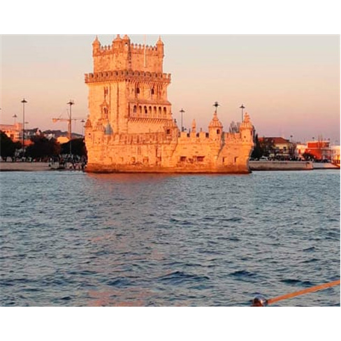 Passeio de Veleiro no Tejo | Sunset a Dois com Copo de Vinho | 2 Horas | Palmaya