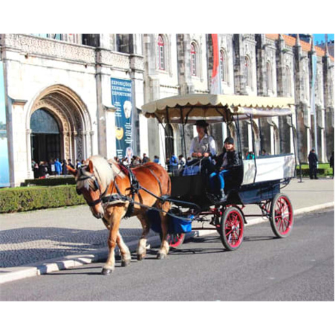 Passeio de Charrete na Zona Histórica de Belém | QTour Experiência para 2 Pes