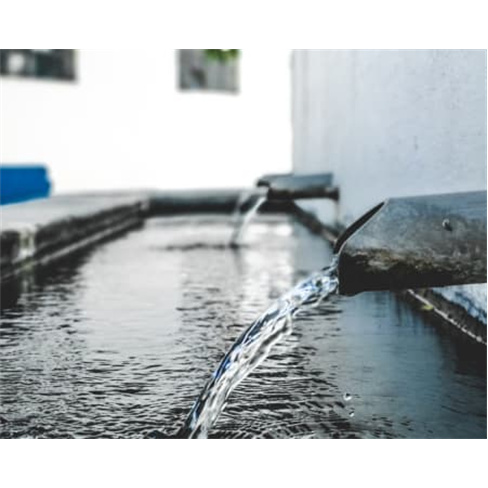 Termas de Sulfúrea: Relax com Hidro, Piscina e Massagem para 2 Pessoas