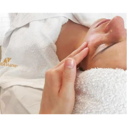 Limpeza de Pele Profunda | 1 Hora | Vanessa Oliveira Estética - Porto