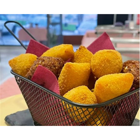 Petiscos Brasileiros para Dois | Divina Coxinha - Braga