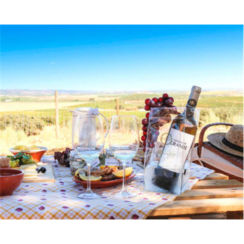 Visita e Prova de Vinhos Al...ueira Visita + Prova de Vinhos Amphoras | 1 Pessoa