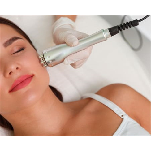 Satsanga Wellness 4* Cascai...za de Pele Limpeza de Pele com Peeling e Extracç