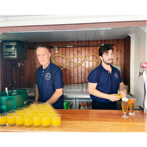 Passeio de Barco Privado no Tejo para Dois com Welcome Drink | 2 Horas | Lisbon