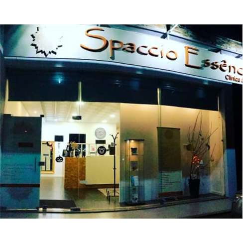 Cuide dos seus pés com Fish Spa e Pedicure Medical no Spaccio Essência!