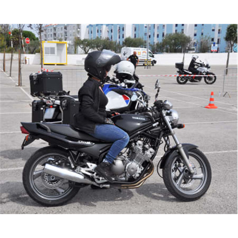 Curso de Condução de Moto em 7 Horas na ACM Faro. (45 caracteres)
