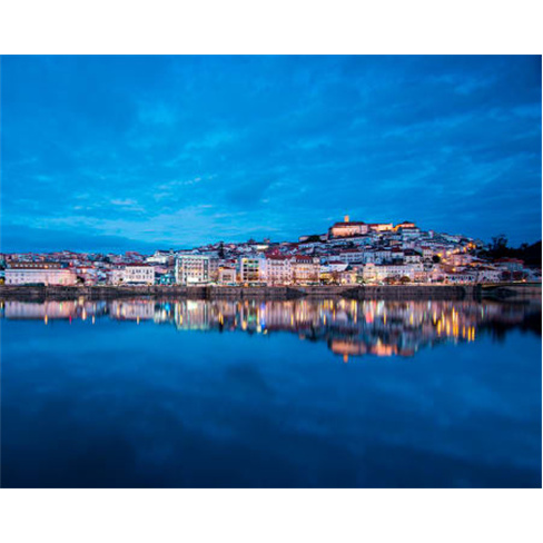 Suites Exclusivas - Casinha Coimbra | Estadia 2 Noites | 2 Adultos + 1 Criança