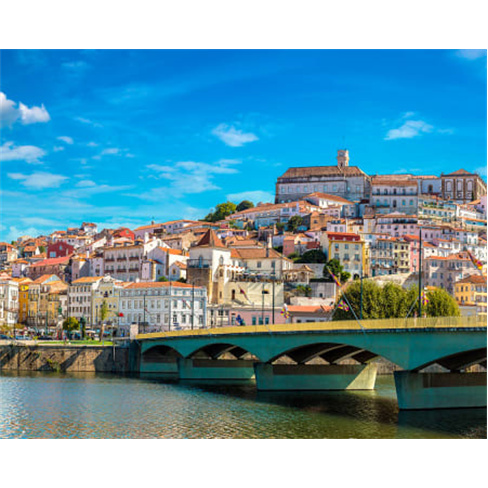 Suites Exclusivas - Casinha Coimbra | Estadia 2 Noites | 2 Adultos + 1 Criança