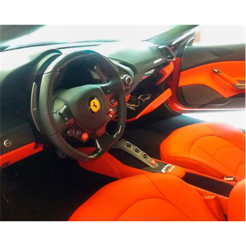 Experiência VIP: Ferrari F488 Acelera ao Máximo em Castelletton(61 caracteres
